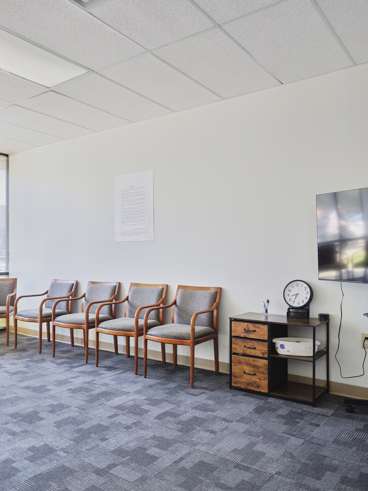Welcoming waiting room at the Houston rehab center